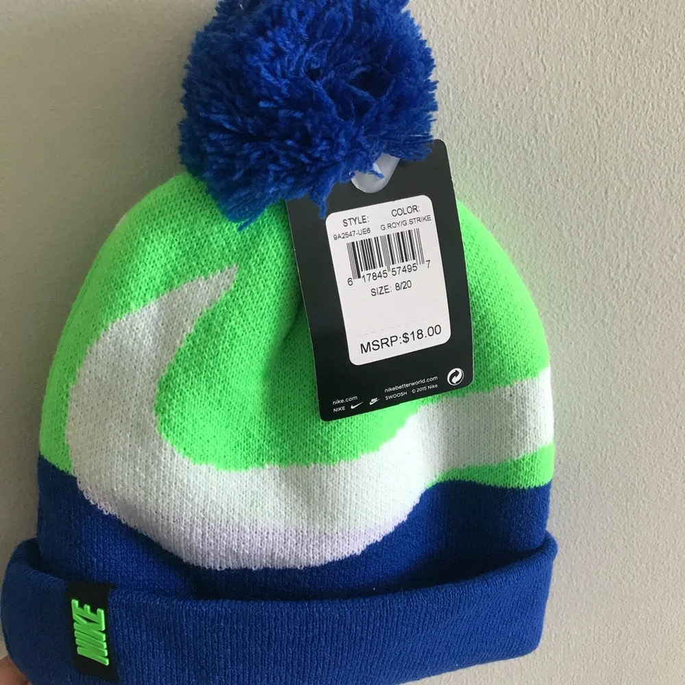 Nike Swoosh PomPom Knit Cuff NWT 8-20 Boys